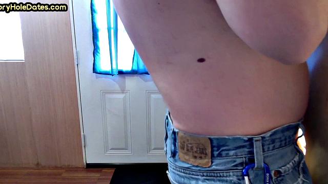 Gloryhole DILF deepthroats hard dick in amateur closeup