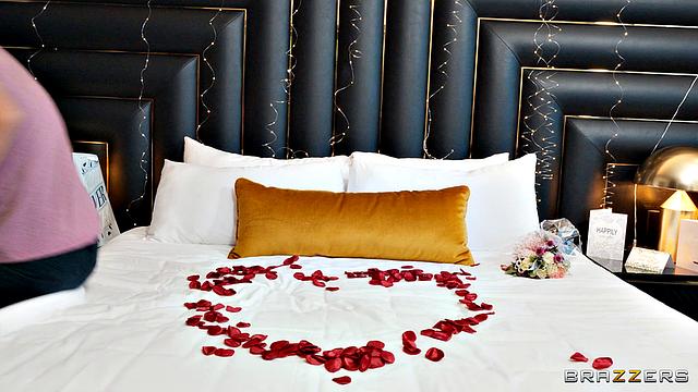 In-DICK-cisive Groom