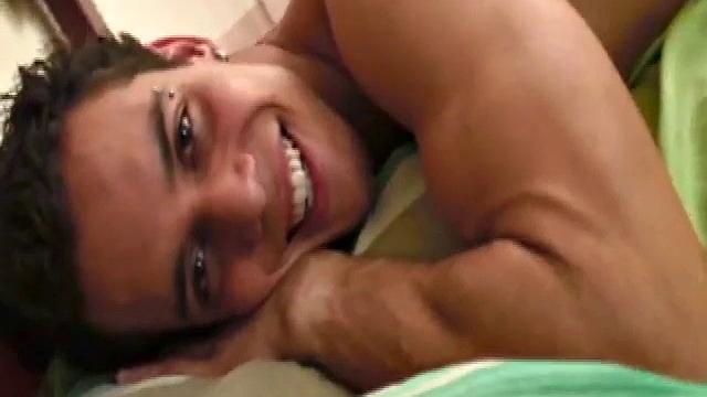 Brazilian hottie Jorge Roiz is one of those great guys who excel in a solo jack off scene, as he truly enjoys displaying his beautiful Latin body and big cock for an audience.