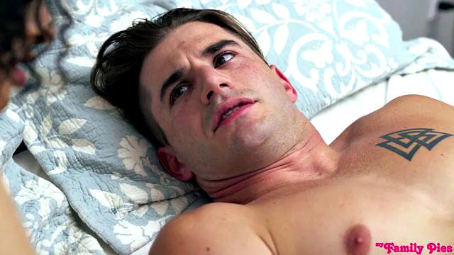 Caught With Step Sister - S10:E4