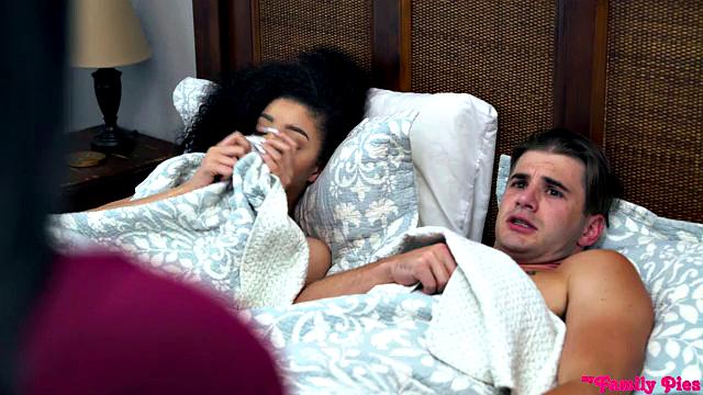 Caught With Step Sister - S10:E4