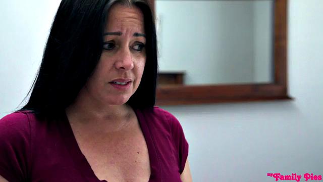 Caught With Step Sister - S10:E4