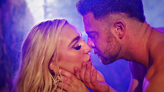 Kendra Sunderland Nightshade