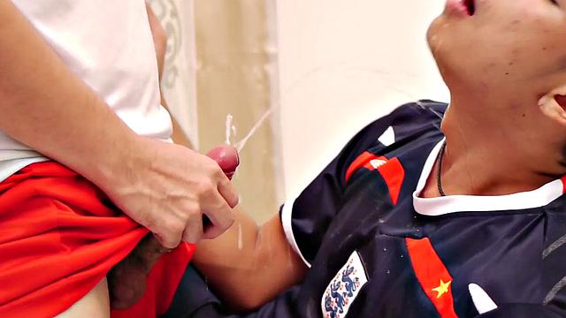 Pissed Asian twink fucked and jizzed at home