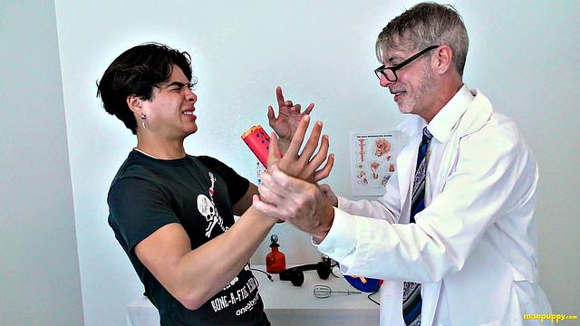 Обучение ассистента горячей лекцией - Джулиан Джейден и Ричард Леннокс