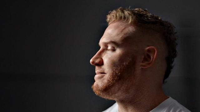 Gym ginger hunk wanking his cock until cumshot