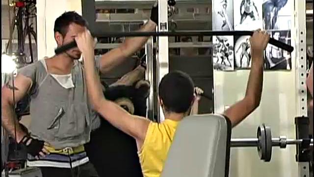 Bodybuilders Get Frisky at the Gym