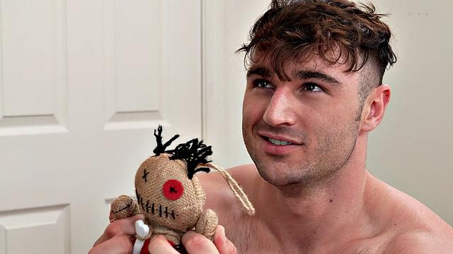 Musled Jock pounded in doggystyle by his BF on desk