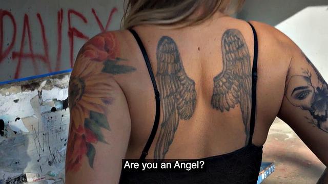 Public amateur MILF fucked outdoor for cash by BBC dude