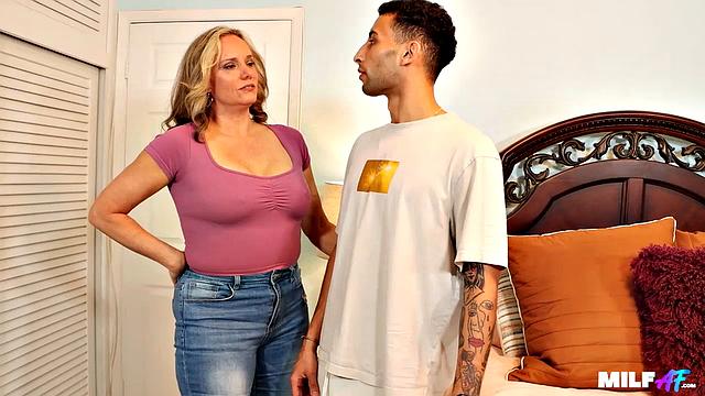 Horny Landlord: Nina Starr