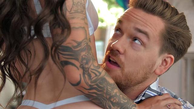 Tattooed Alt Brunette Luna Lovely Strips Down and Fucks Hardcore