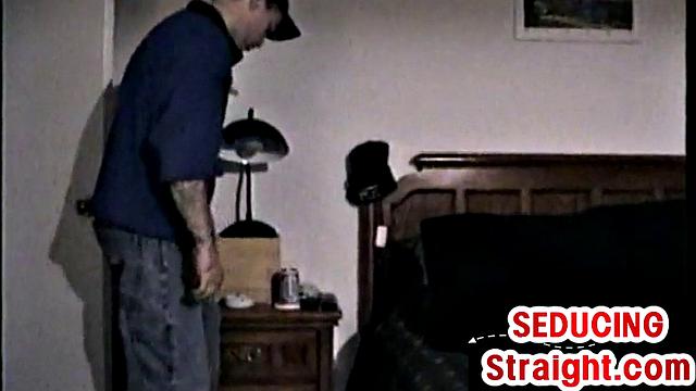 Vintage guy gets handjob and blowjob by gay dude