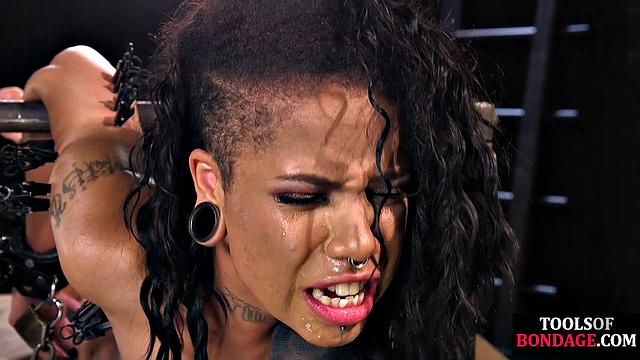 Submissive ebony cuntfucked