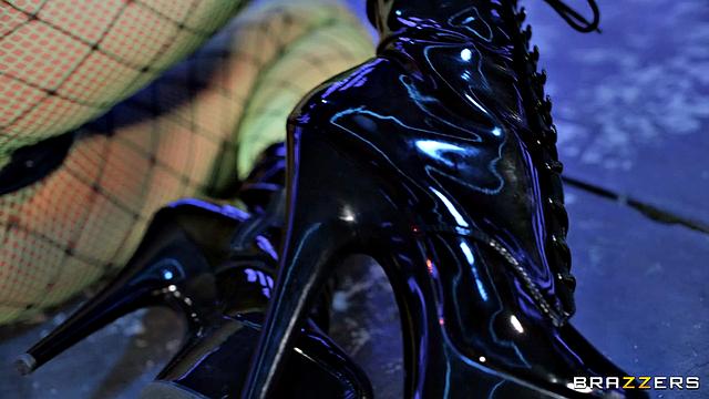 Anals Tight On Neon Night