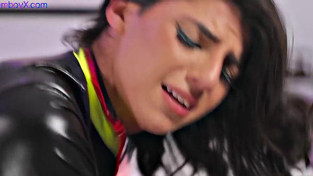 Latex femboy in gloves barebacked by athletic jock