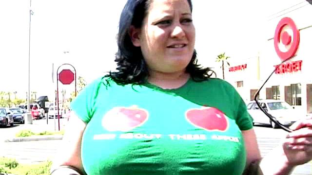 Busty BBW Glory Foxx Showing Her Goods