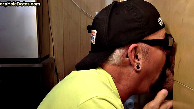 Gloryhole DILF deepthroats real cock of his neighbor