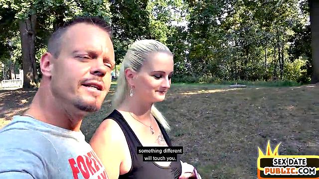 Pierced cougar hard fucked outdoor