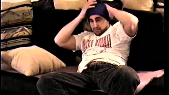 Джастин решил заняться делом по-мужски на камеру, а ты за этим подсматриваешь