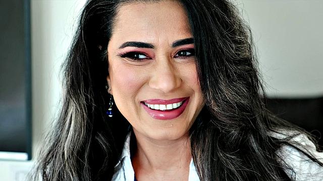 Loraine hooks up with her son's best friend