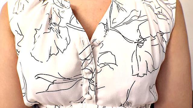 Naughty Yukari Mori likes sex alone