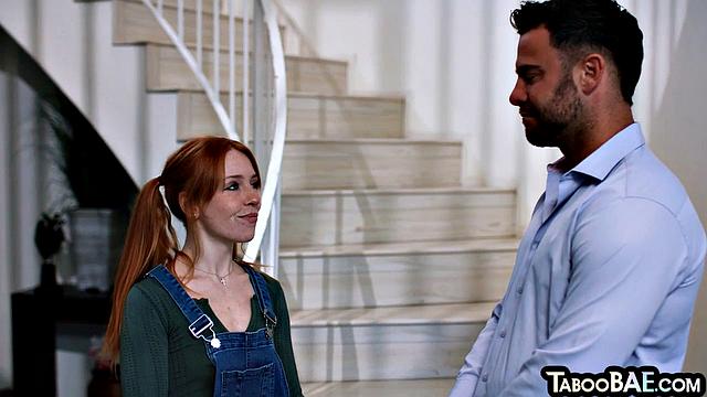 Petite horny babe cockriding in threesome