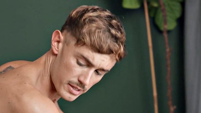 Handsome jock deepthroating boyfriend cock