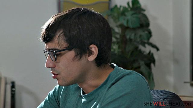 Valerica Steels bails on her husband again