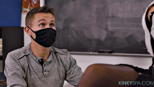 Big tit Texas Patti fucks her student during a massage