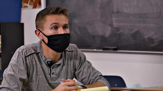 Big tit Texas Patti fucks her student during a massage