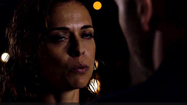 Celebrity beauty Valeria Bilello gets oiled up & showered in steamy bathtub action