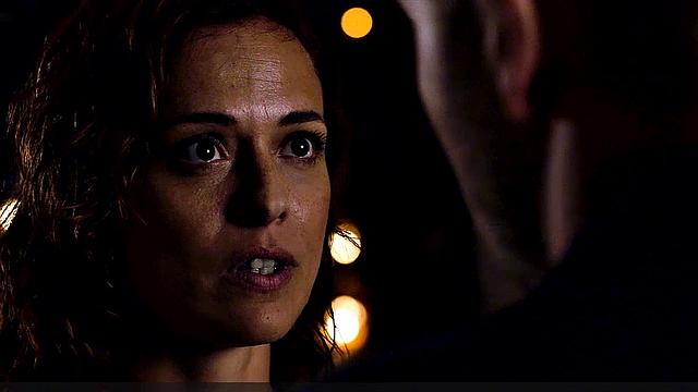 Celebrity beauty Valeria Bilello gets oiled up & showered in steamy bathtub action