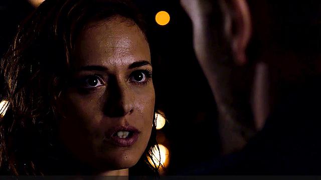 Celebrity beauty Valeria Bilello gets oiled up & showered in steamy bathtub action