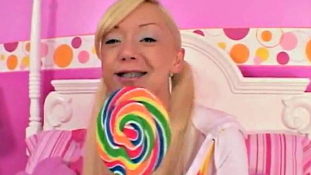 Naughty Lexy goes Solo and Kinky