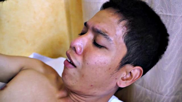 Petite Asian twink fucked by doctor till cumshot