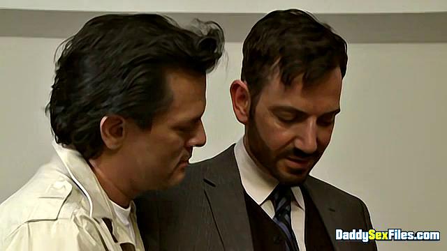 Учимся о члене у доктора - Брайан Слейтер, Зак Александр