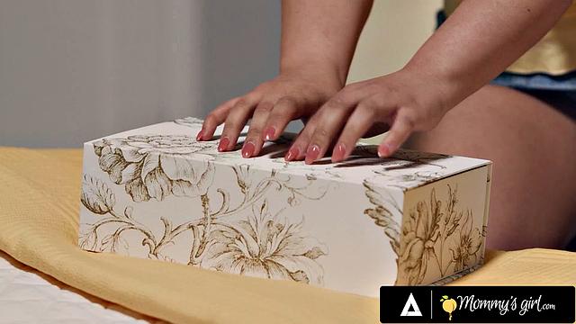 Сара Arabic и Little Puck: когда коробка с сюрпризом превращается в марафон для зрелых кисок, а масло тут не для салата - кто-нибудь скажите этим двум, что доставка закончилась давно?