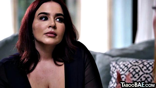 Big-titted horny babe pussylicked by GF