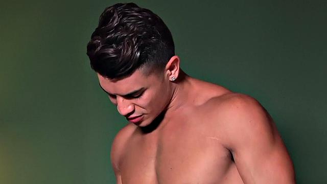 Gay dude fucks perv stud in anal hole in doggystyle