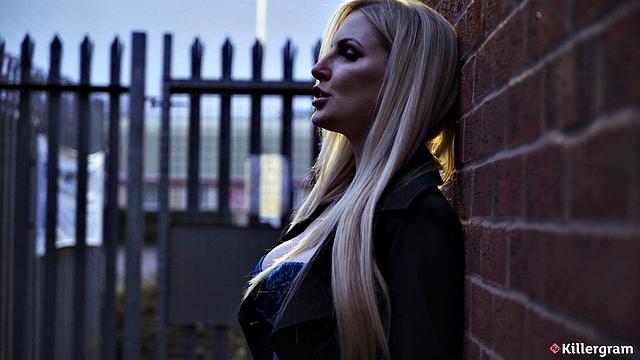 Hot Babe at the Office