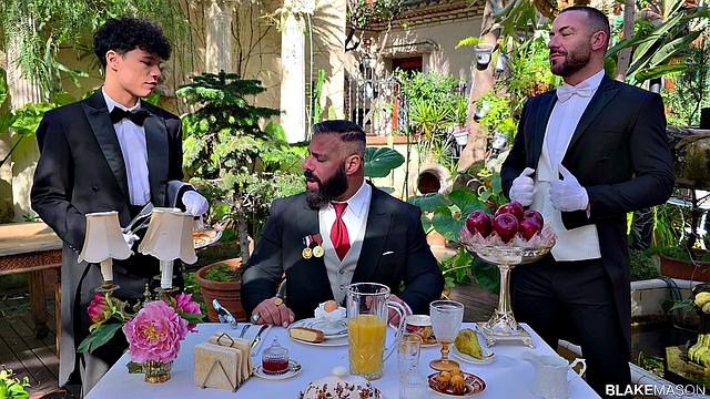 Royal Secrets 2 - Morning Breakfast