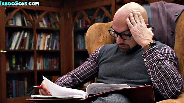 Mature throatfucking twunk