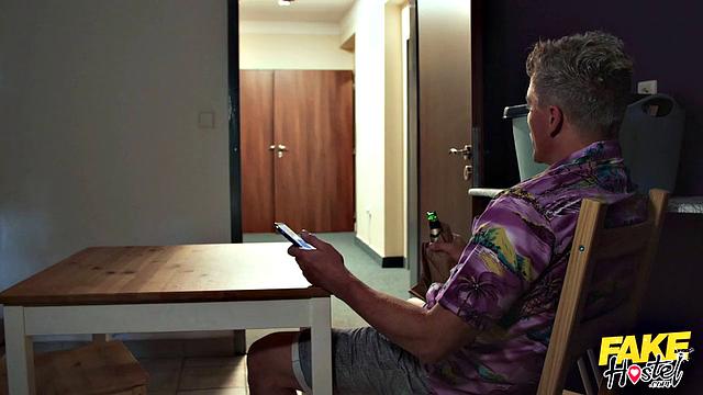 Slim and Thicc threesome