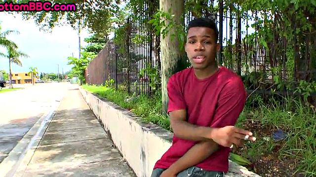 Amateur Nubian stud fucked outdoors after pickup