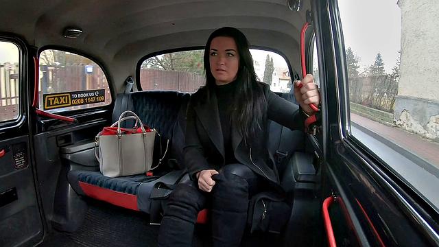 Kinky brunette dancer gives a VIP dance to lucky dude in a car