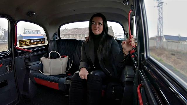 Kinky brunette dancer gives a VIP dance to lucky dude in a car