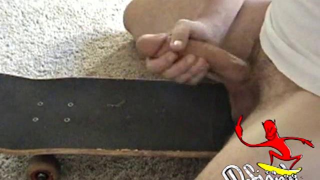 Skating and jerking are Eric Wilde's two favorite things to do, and in this solo he plans to cum all over his board. Erik never takes his eyes off of us, as he strokes that big dick of his.