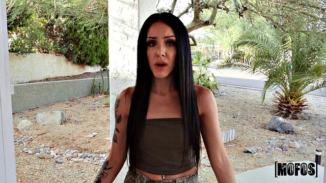 Wanna Do Me? (Teeny Tiny Favor)