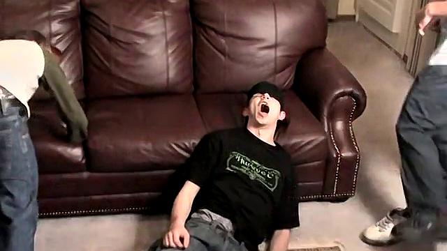 Оргия с поркой с Брендоном Кином, ДиКеем, Грантом Хиллером и Иэном Мадроксом