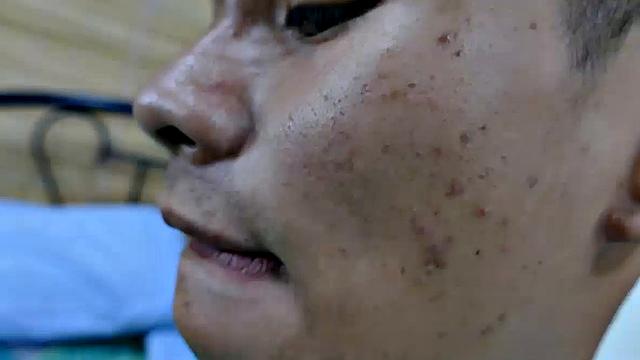 Mikal is very excited to finally meet up with Felix. Hot Asian stud Mikal is crazy for Felix's boy feet.